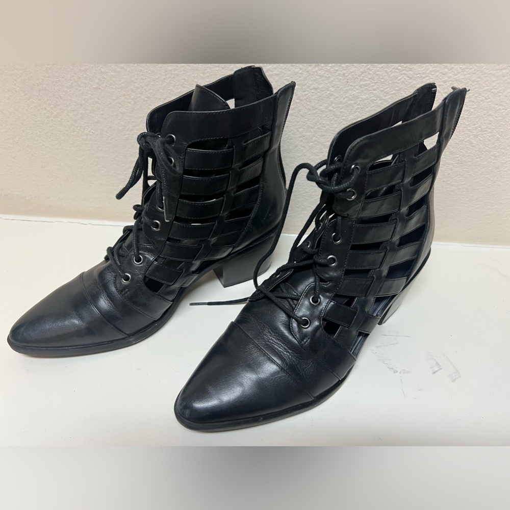 Treasure & Bond Black Leather Heeled Boots 9.5
